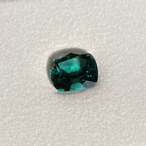 Tourmaline, 1.6ct, faceted