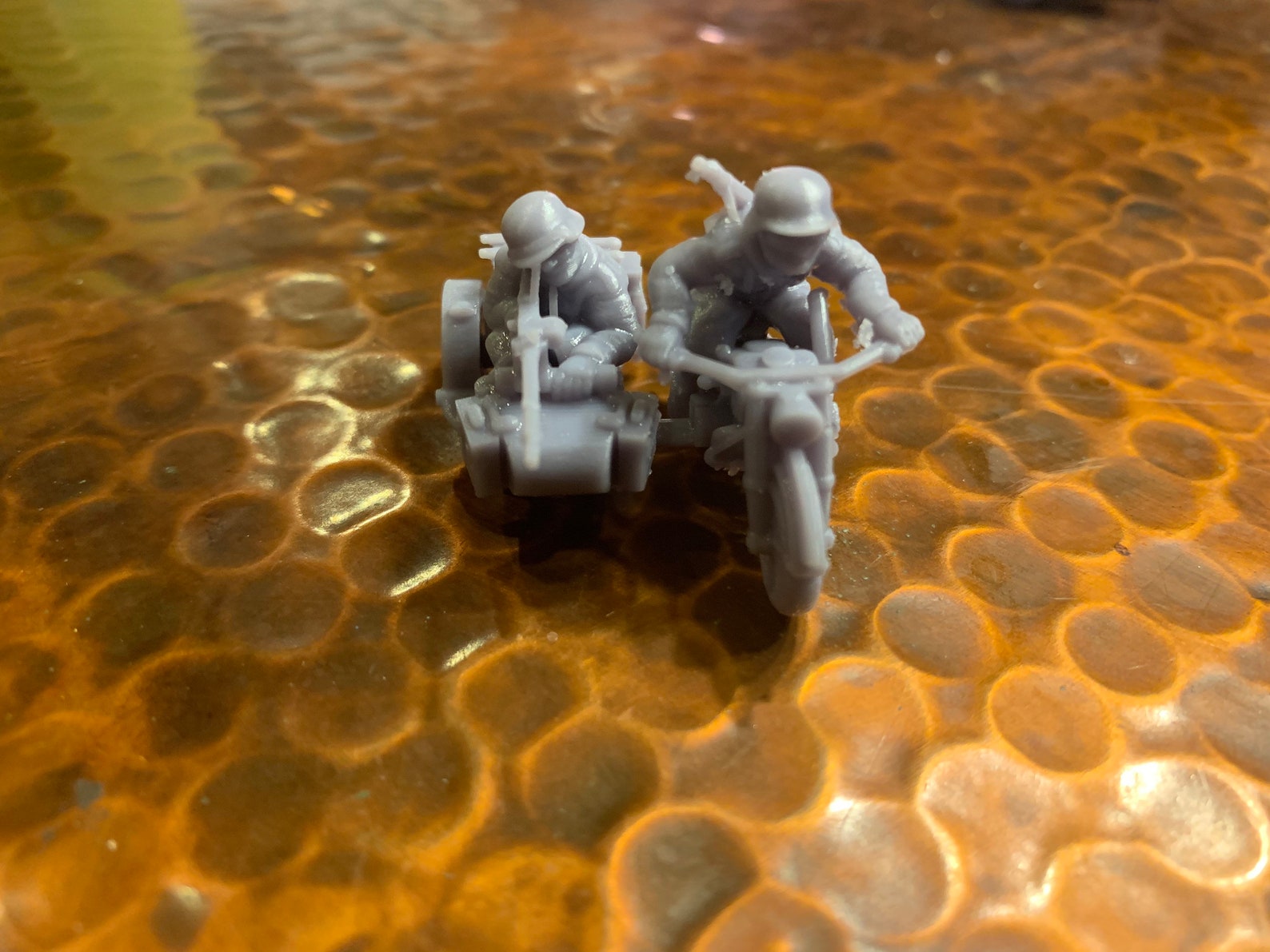 Britains 1/32 Motorradfahrer Militär #002