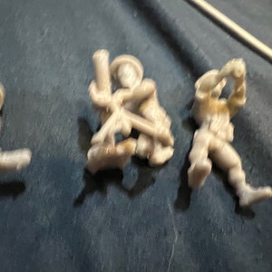 1/56 28mm British BEF medium mortar team.