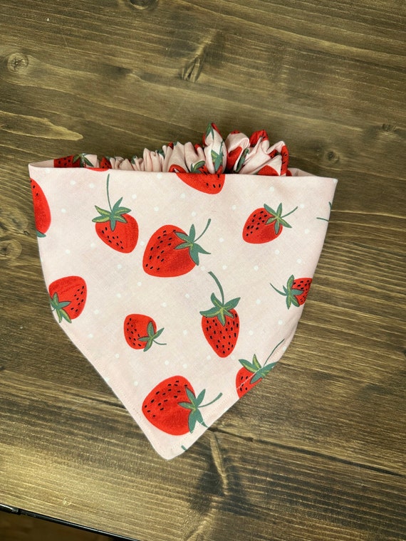 Strawberry Scrunchie Bandana | Valentines Scrunchie Bandana