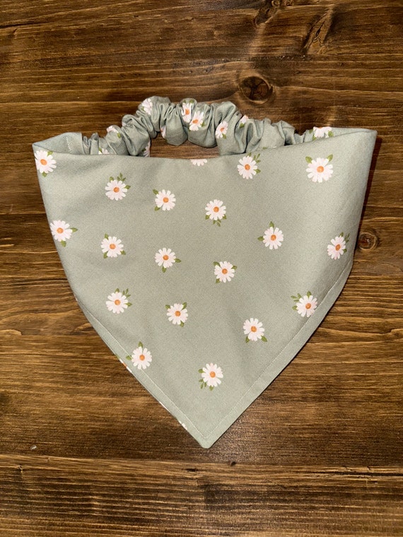 Daisy Scrunchie Bandana