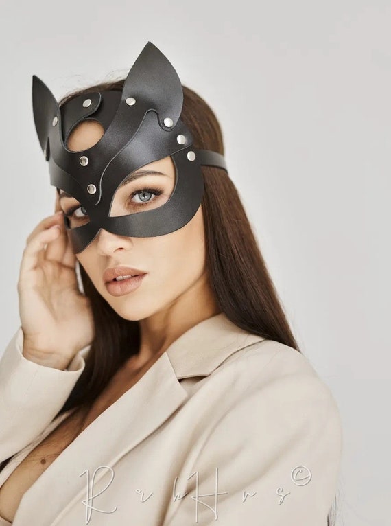 Cat Woman Mask, Bdsm Bondage Cat Mask, Kinky Leather Mask, Cosplay Cat  Mask, Festival Mask, Halloween Face Mask, Masquerade Fox Black Mask