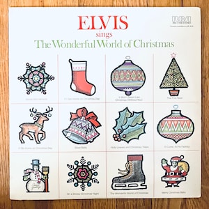 Elvis Presley / Elvis Sings the Wonderful World of Christmas. Classic Holiday Vinyl LP.
