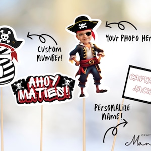 Pirate Photo Anniversaire Pièce maîtresse de table personnalisée, Anniversaire pirate, Décor de fête pirate, Thème pirate, décoration de fête | Mandy astucieuse
