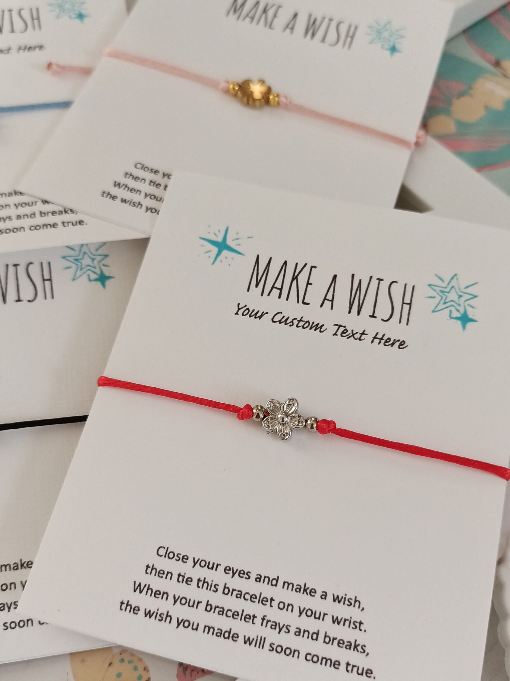 Merry Christmas Wish Bracelet, Christmas Jewelry, Christmas Gifts Under 5  Dollars, Stocking Stuffers, Holiday Gifts for Coworkers, Friends -   Israel