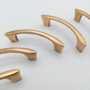 Quantity: 1 - Vintage Solid Brass Mid Century Amerock Drawer Pull - Arched Kitchen Cabinet Handle