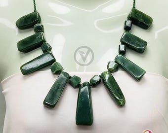 Handmade Dark Green Jade Beaded Choker Necklace – Bohemian Gemstone Jewelry