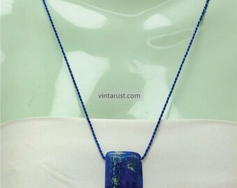 Collier pendentif carré en lapis-lazuli fait main : pierres précieuses bijoux unisexe