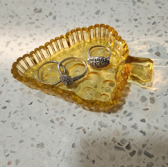 Vintage Ring Dish Yellow Grape Glass Dish - Small… - image 9