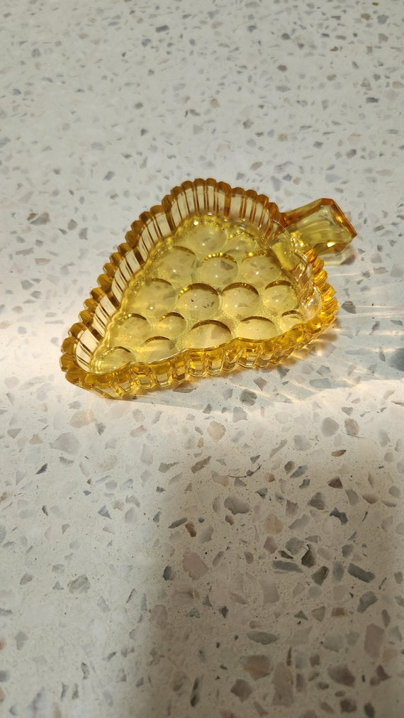 Vintage Ring Dish Yellow Grape Glass Dish - Small… - image 1