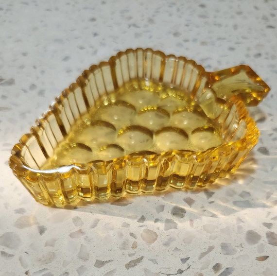 Vintage Ring Dish Yellow Grape Glass Dish - Small… - image 5
