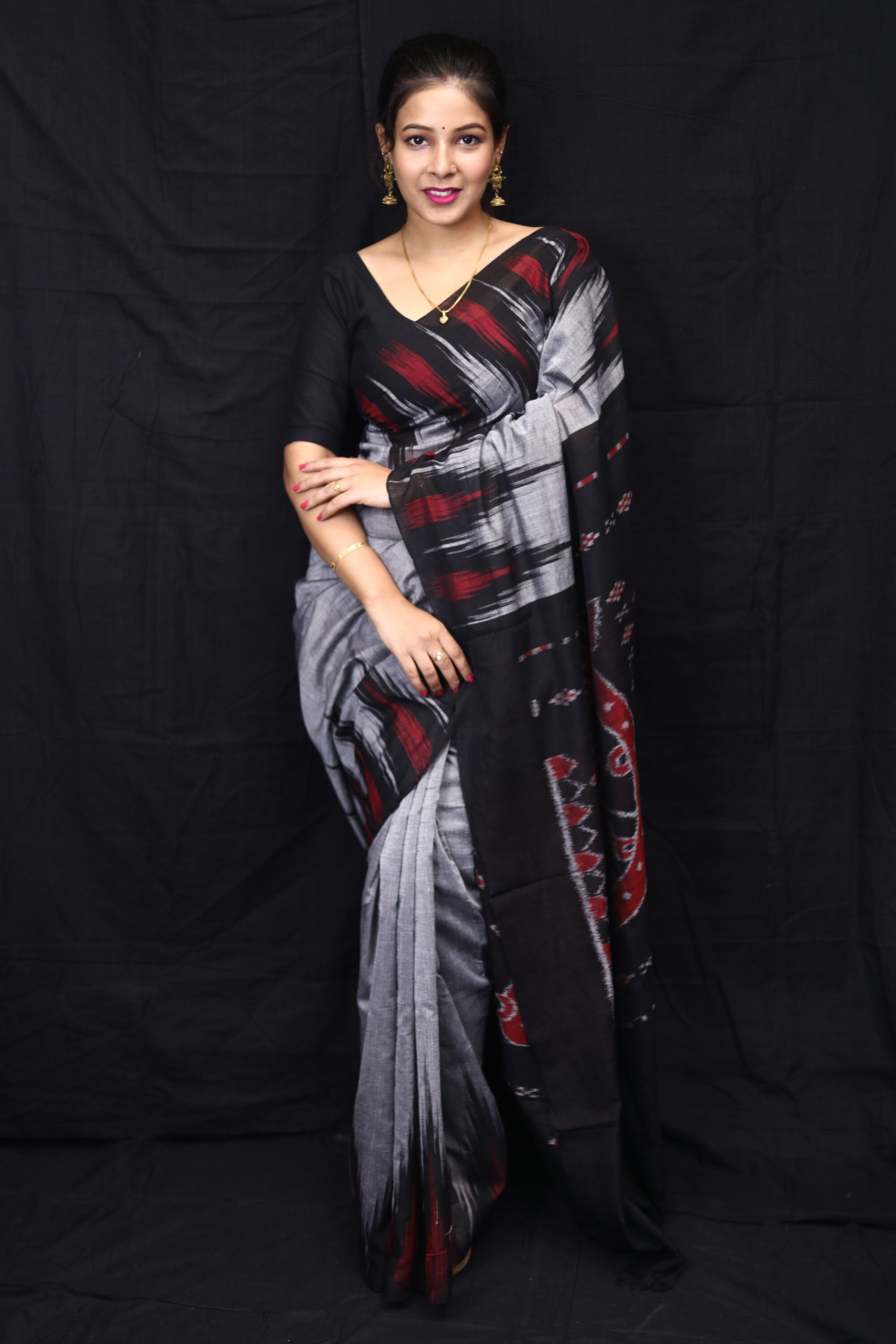 Grey Black Odisha Ikat Kargil Cotton Saree-Odisha Weaves