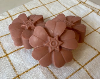 Floral Rose Geranium Goat's Milk Soap | Pink Flower Soap Bar | Floral Shaped Rose Geranium Goats Milk Soap | Supports Breast Cancer Research