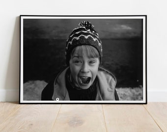 Home Alone Print, Funny Bathroom Wall Art, Comedy, Kevin McCallister Print, Restroom Decor, Toilet Poster, Christmas Decor, Digital Download