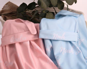 Conjunto de manta con nombre personalizado: gorro con nombre de bebé personalizado, bata con nudo para recién nacido, diadema con nudo superior, atuendo para volver a casa, gorro con nombre de niña
