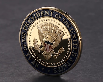 Donald J Trump Gold & Silver Coin God Bless Make America Great Again Medal Retro Donald J Trump Gold & Silver Coin God Bless Make America Great Again Medal Retro