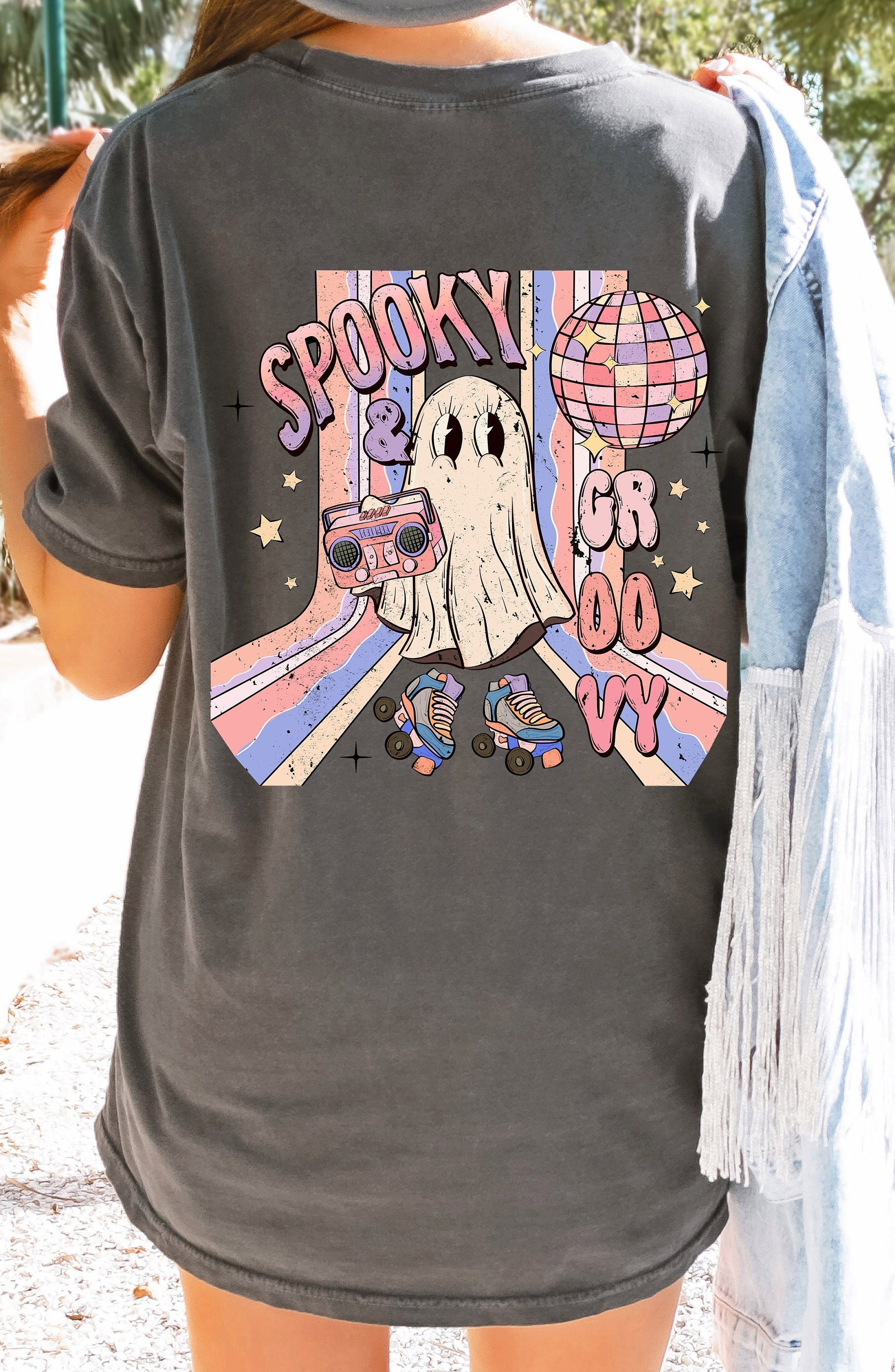 Spooky Groovy Ghost T-Shirt: Vintage Halloween Comfort Colors Tee