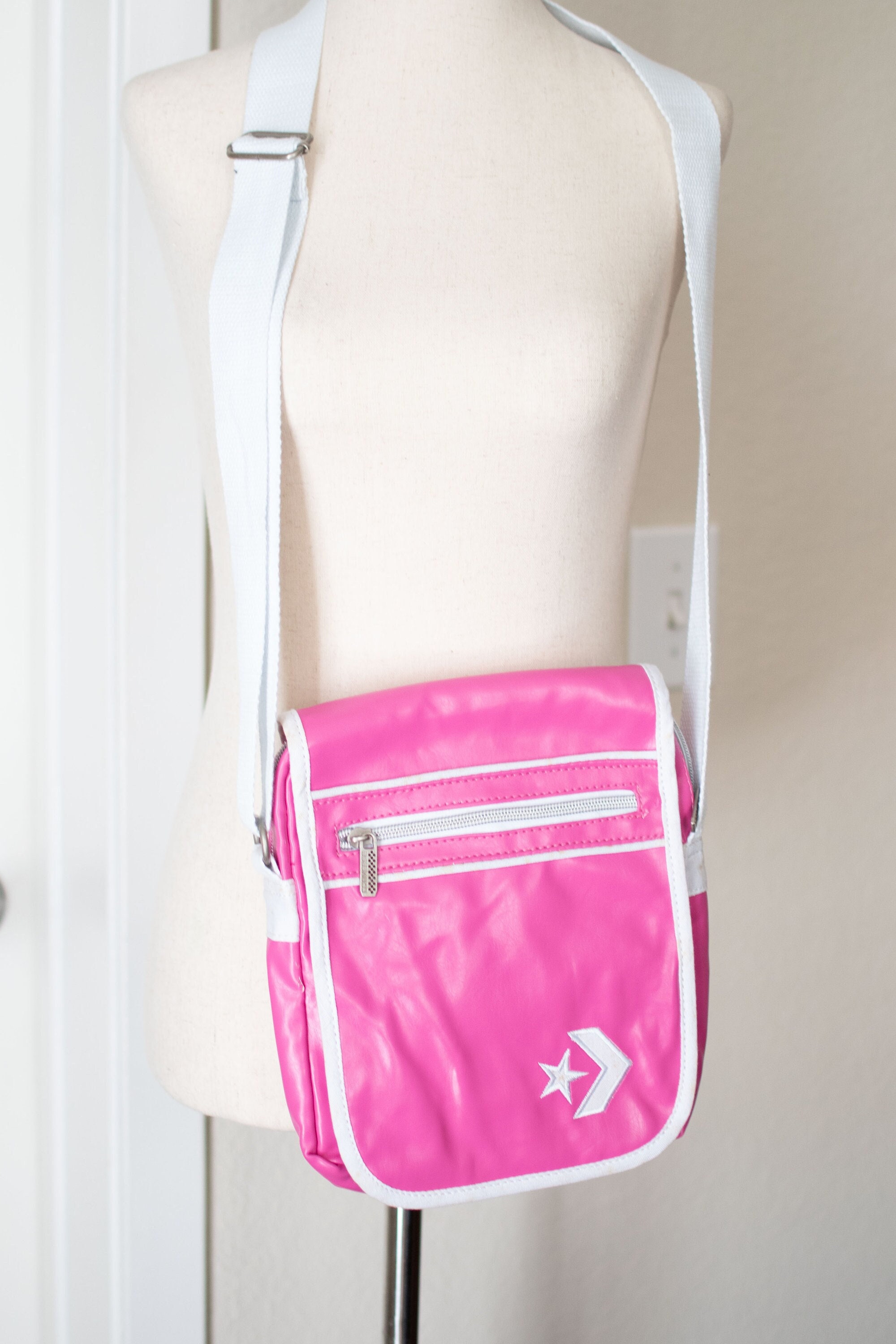 Y2k Grunge Messenger Bags - Etsy Y2k Grunge Messenger Bags - Etsy