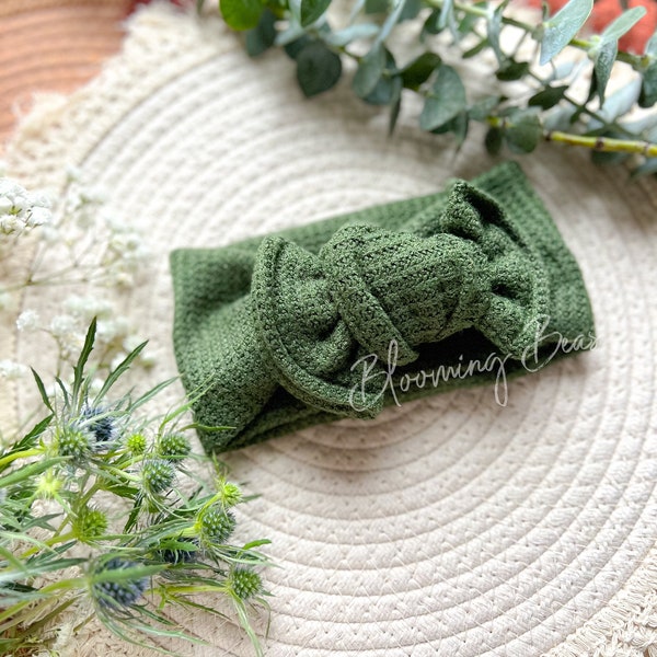 Forest green cashmere sweater knotted headband I Green handmade headbands and hair bows I Cashmere sweater baby headband