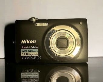 Nikon Coolpix S2900 Schwarz für Ersatzteile/Reparatur