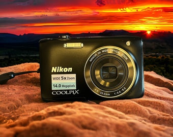 Nikon COOLPIX S3100 14 MP Digital Camera with 5x NIKKOR Wide-Angle Optical Zoom Black Y2K