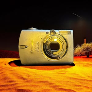 Canon IXUS 700 IS Silber Digitalkamera | Batterie, SD-Karte und Ladegerät enthalten