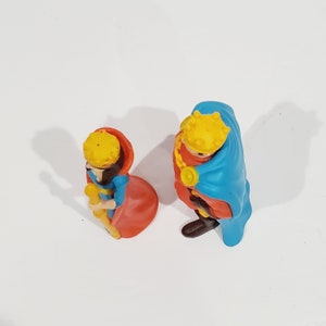 Medieval Prince and Princess Figure Blue Cape Red Plastic Unbranded Vintage image 3