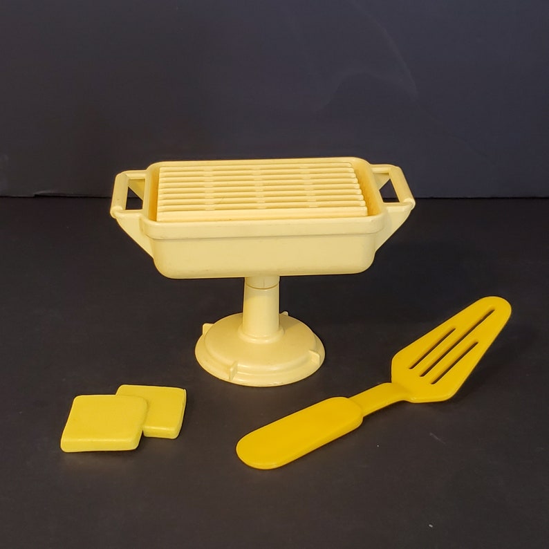 Vintage Playskool Dollhouse Yellow Barbecue BBQ Lovibg Family Etsy