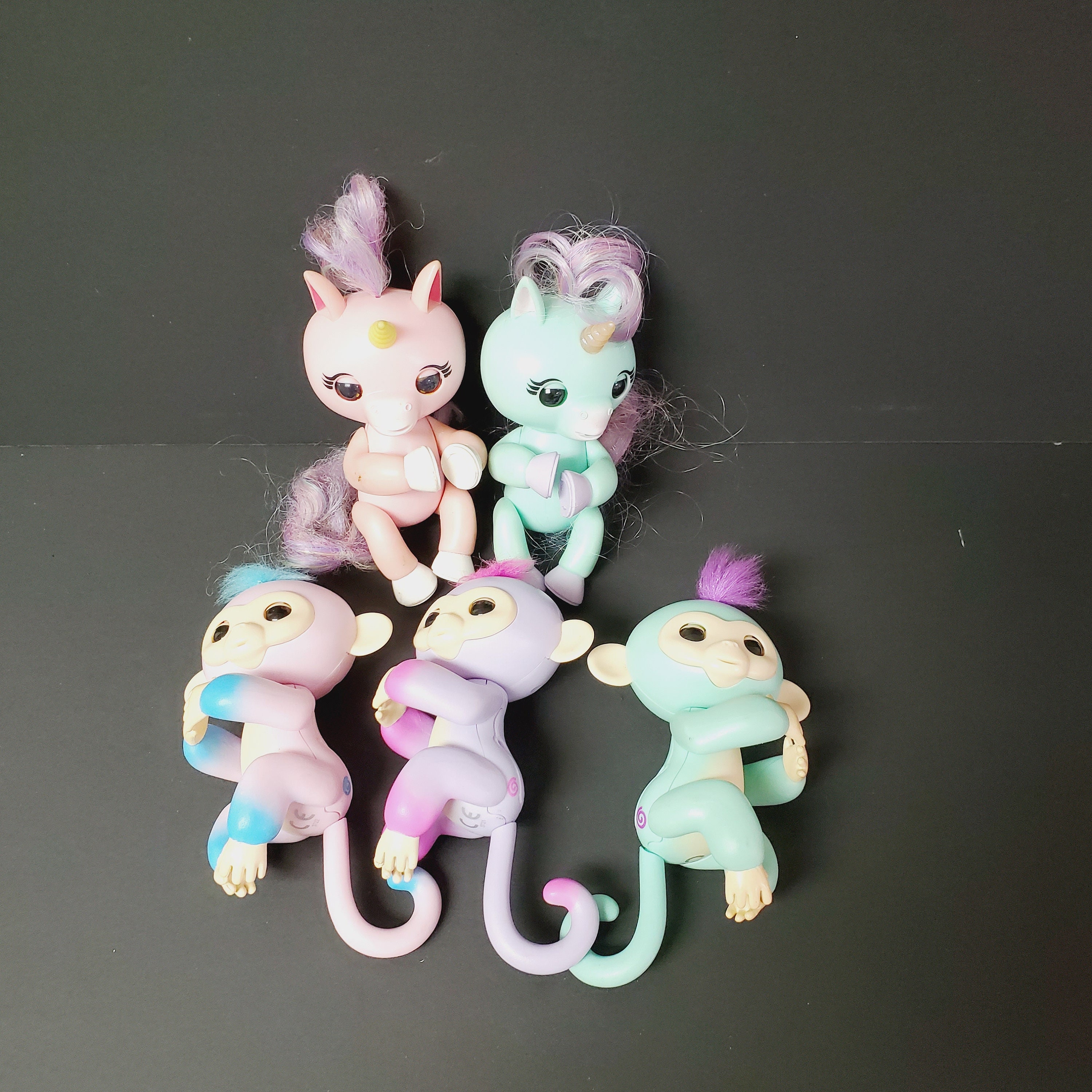 Fingerlings Baby Dragon Ruby Exclusive Figure Red WowWee - ToyWiz