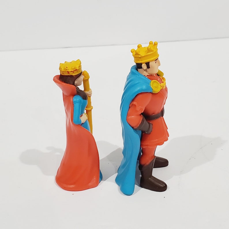 Medieval Prince and Princess Figure Blue Cape Red Plastic Unbranded Vintage image 6