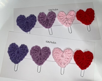 Juego de marcapáginas con clip en forma de corazones de ganchillo