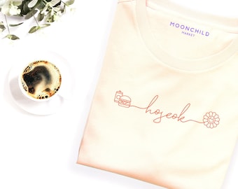 OT7 Hobbies T-Shirt: Hoseok | Mondkind Markt