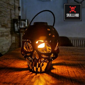 Hanging / table LED solar lamp / torch SKULL | SKULL with flame effect black