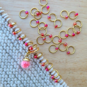 Glow in the dark Pink Globe Progress keeper and Snag free Stitch Markers Set