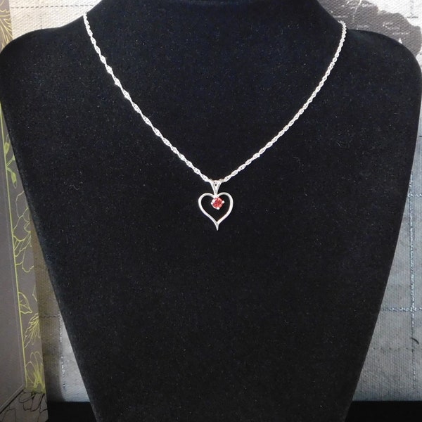 Hand crafted Sterling Silver Earth mined natural gemstone Graceful little Heart pendant necklace