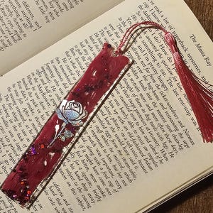 Segnalibro glitterato olografico rosso rosa