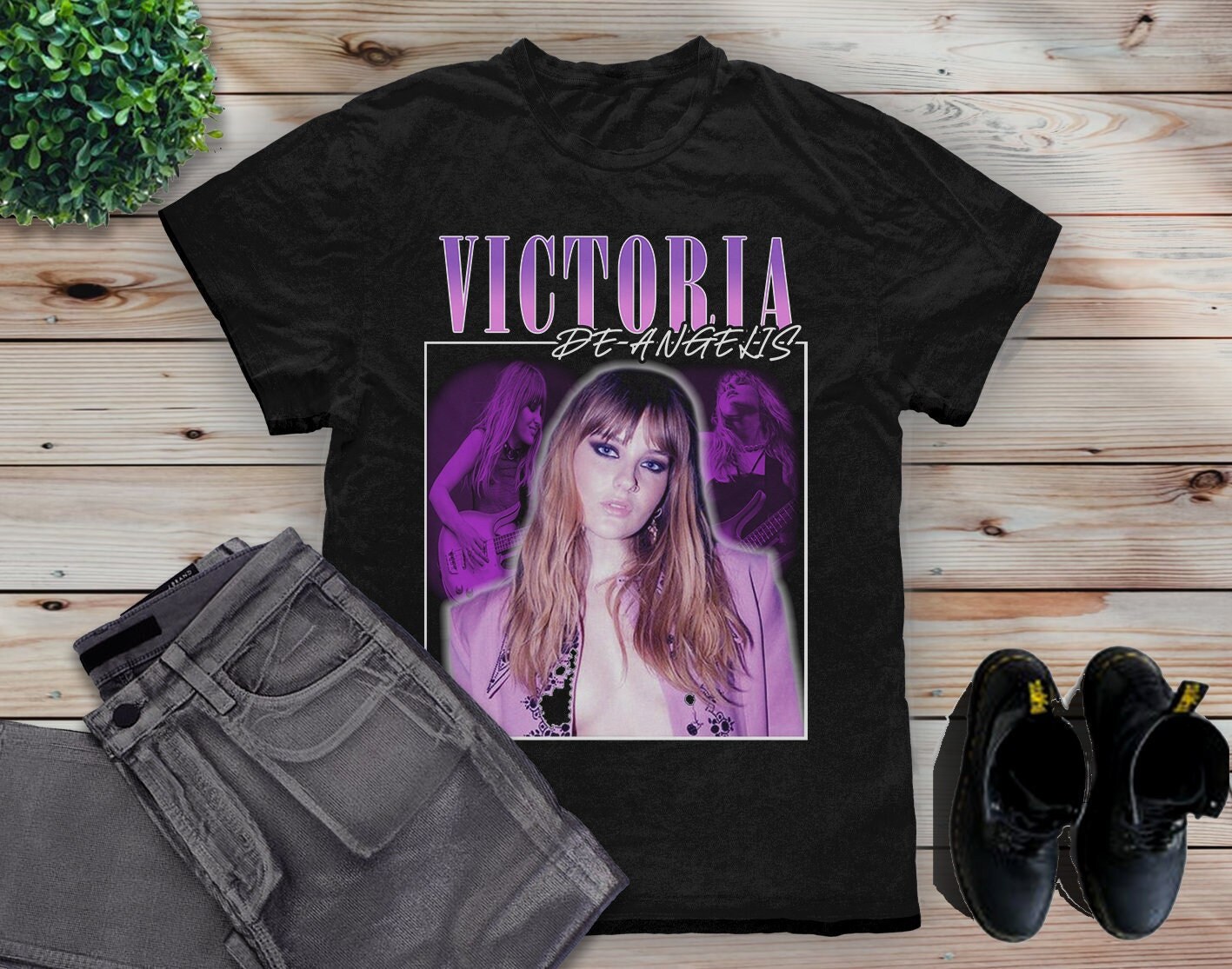 Discover Victoria de Angelis Maneskin T-Shirt