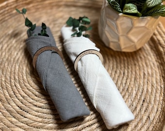 Personalized Wooden Napkin Ring, Custom Dinner Party Wood Place Card, Holiday Party Wedding Event Decor, Thanksgiving Place Setting