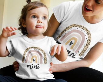 Mama und ich T-Shirt, Regenbogen Leoprint, Mama Minie Baby passende Shirts, Familien Shirt, Partnerlook, Boho Regenbogen, Geschenk Muttertag