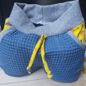 Babyshorts mit Taschen und Fakekordel, Waffelpique, Gr. 80