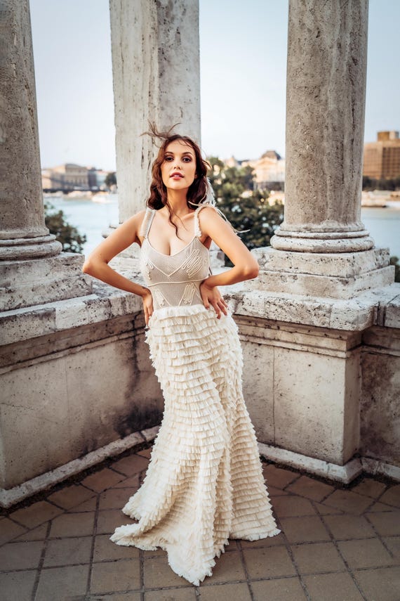 Unique Ruffle Skirt Wedding Dress Boho Layered Skirt Bridal Gown Bohemian White Wedding Dress Woodland Bridal Dress with Train | Verona Unique Ruffle Skirt Wedding Dress Boho Layered Skirt Bridal Gown Bohemian White Wedding Dress Woodland Bridal Dress with Train | Verona