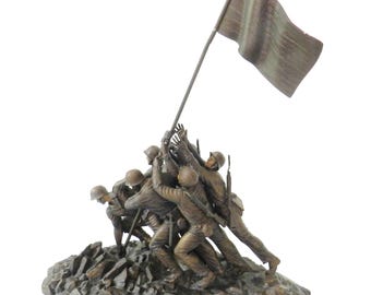 Rare Franklin Mint Bronze "Raising the Flag at Iwo Jima" ~Felix de Weldon ~ 1990