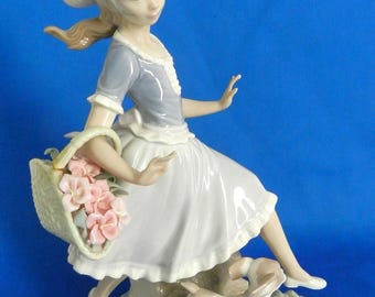 Lladro "Mirth in the Country" Figurine #4920 ~ Girl/Dog/Flowers with Flaw