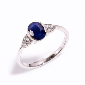 Blue Sapphire Handmade Ring, 925 Sterling Silver Ring, Engagement Ring, Vintage Jewellery Ring, 8x6 MM Oval, Gift For Her, 100% Good Quality