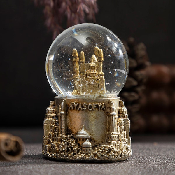Schneekugel mit Istanbul/Türkei-Motiv – Hagia Sophia und byzantinische Architektur-Schneekugel – handgefertigte Schneekugel – türkische Souvenir-Kugel