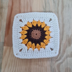 Sunburst Crochet pattern, Sunflower Motif, Blanket Square, Sunflower Cardigan, Patchwork Sweater Motif, Modern Written Crochet Motif