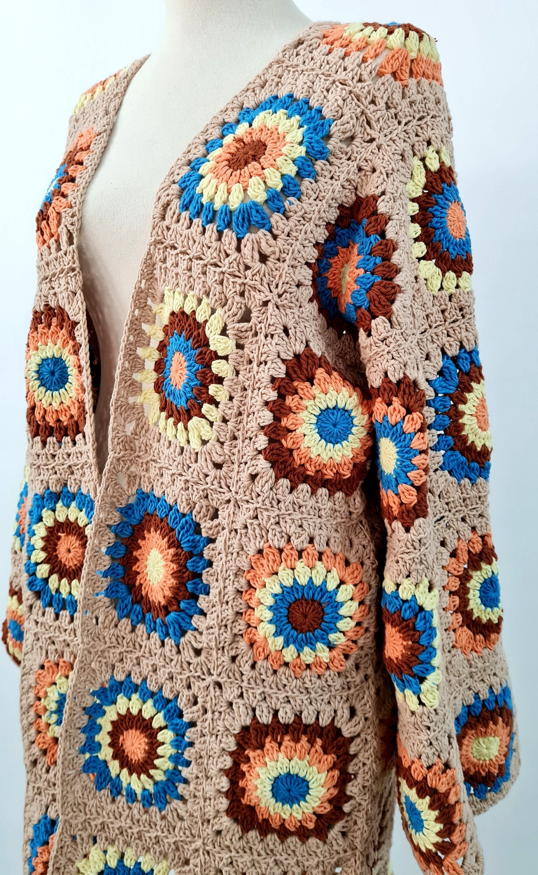 37 Duster Crochet Patterns for Boho Layers, Lace Cardigans, and Statement Coats 31 Crochet Cardigan Granny Square Duster