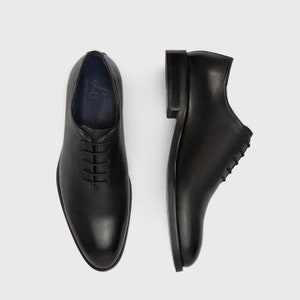 Chaussures Oxford classiques noires faites à la main image 2
