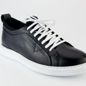 Louis Vuitton Heren Sneaker Schoen Embossed Leather 2009 -  Nederland