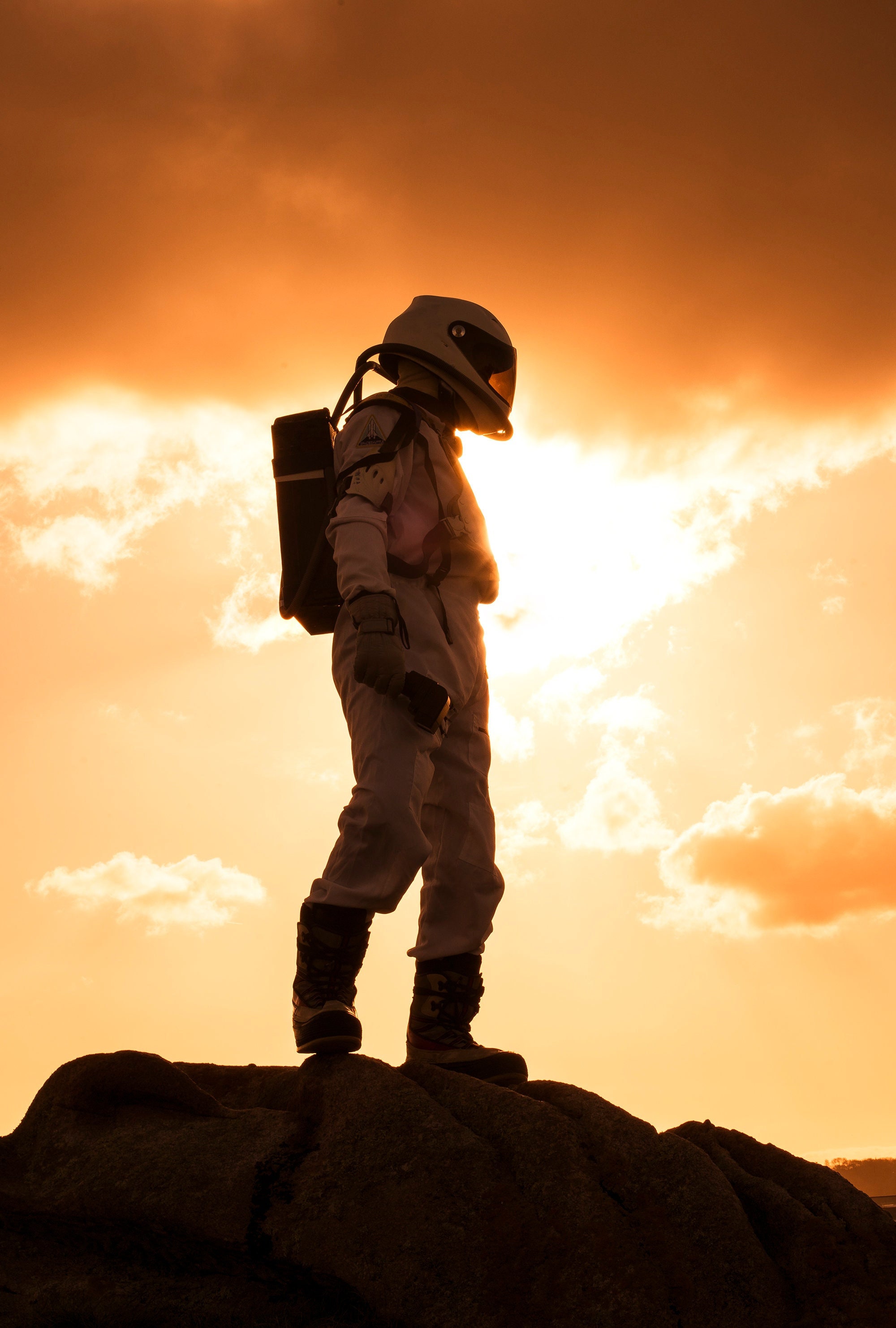 Seul Dans L'espace, Montagne, Espace, Cadre Bois, Dibond, Caisse Américaine